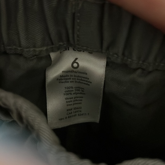 Carter’s boys outfit size 6 months - Picture 7 of 7